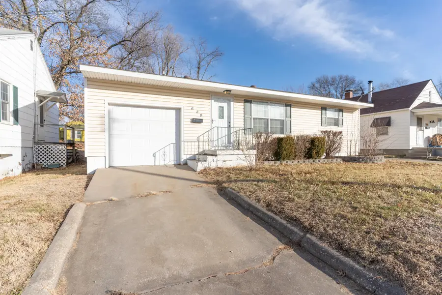 629 Taylor St., Moberly, MO 65270 - Image #2