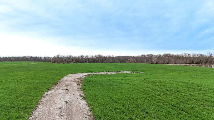 2003 County Road 1740, Moberly, MO 65270 - Image #2