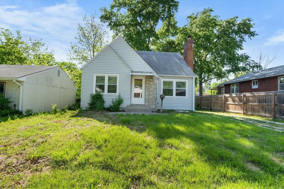 609 Paris Ct, Columbia, MO 65201 - #1