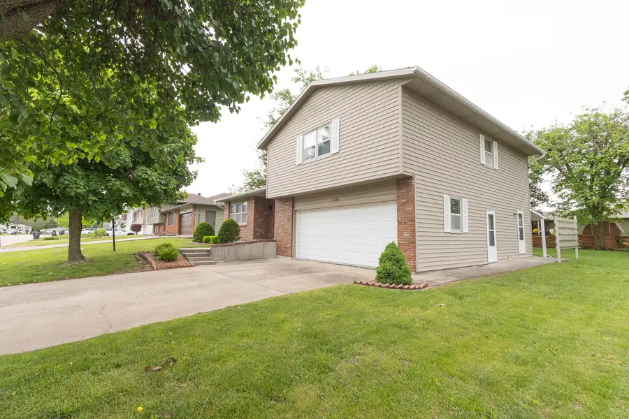 1608 Prairie Lane, Moberly, MO 65270 - Image #2