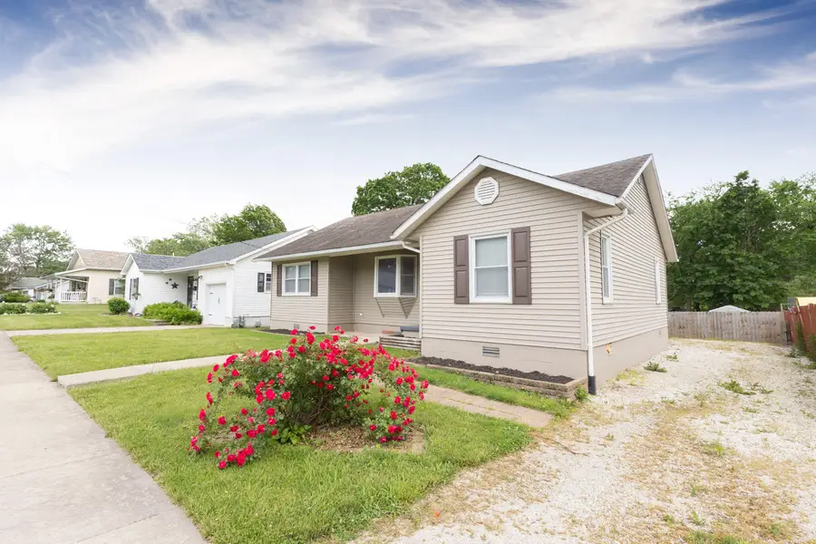 526 Fulton Ave, Moberly, MO 65270 - Image #2