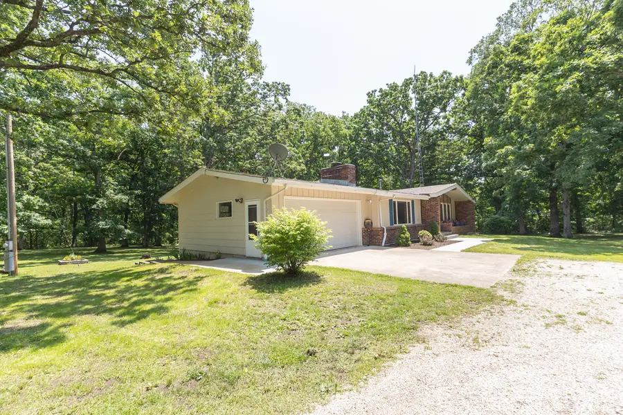 1263 County Road 2375, Moberly, MO 65270 - Image #2