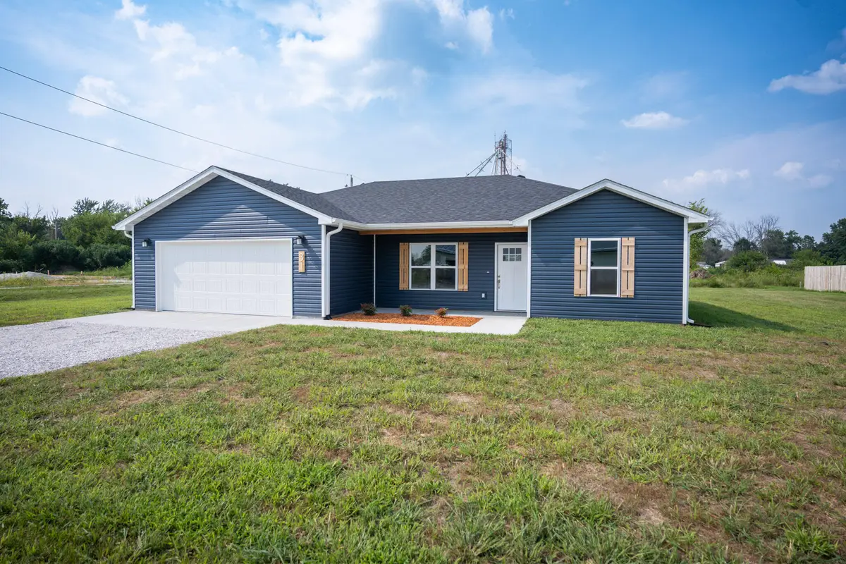 31 Andy Ct, Clark, MO 65243 - Image #1
