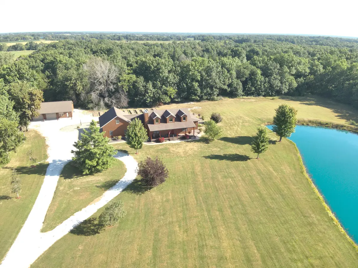 35581 Hwy Y, Excello, MO 65247 - Image #1