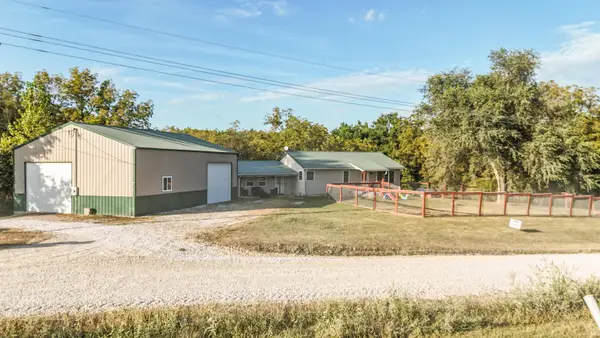 2065 County Road 2320, Moberly, MO 65270