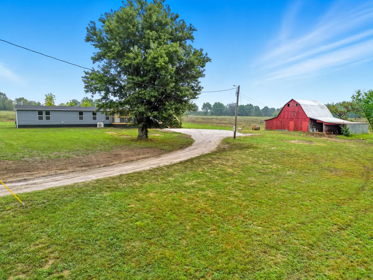 1884 County Road, Huntsville, MO 65259 - Image #1