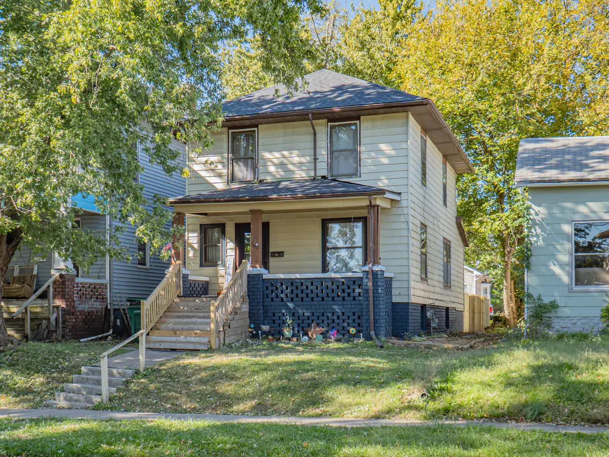 309 S 4th St., Moberly, MO 65270 - #1