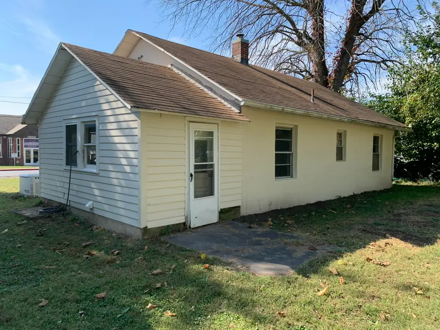 304 E 6th Street, Salisbury, MO 65281 - Image #3