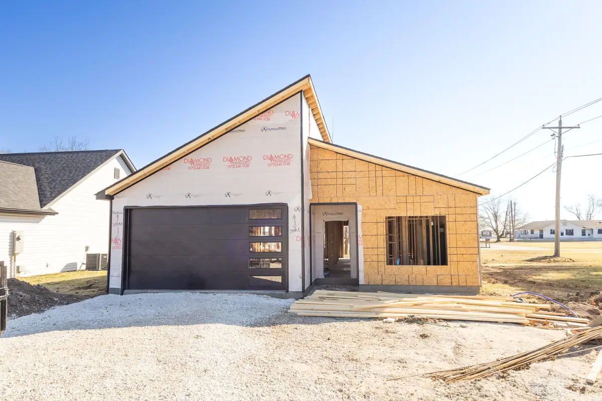 1100 Stonebridge Lane, Moberly, MO 65270 - #1