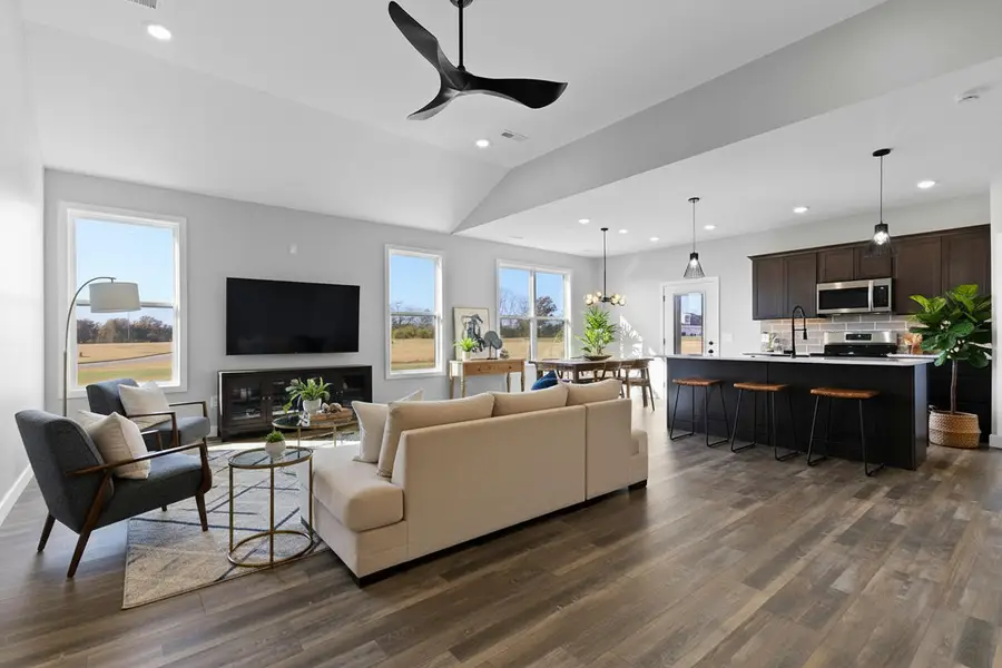 2103 Vinny Ave., Moberly, MO 65270 - #3