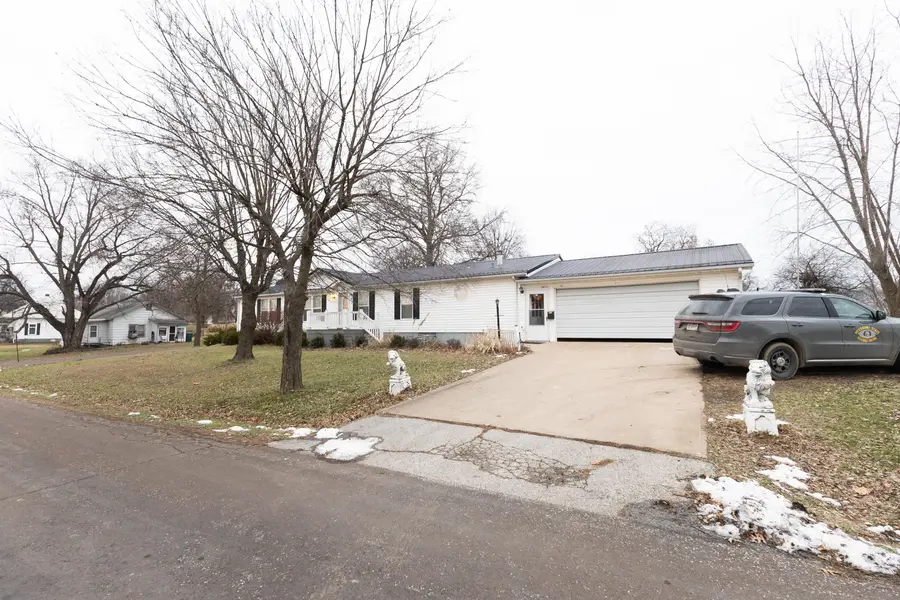 501 E Walker St., Marceline, MO 64658 - #3