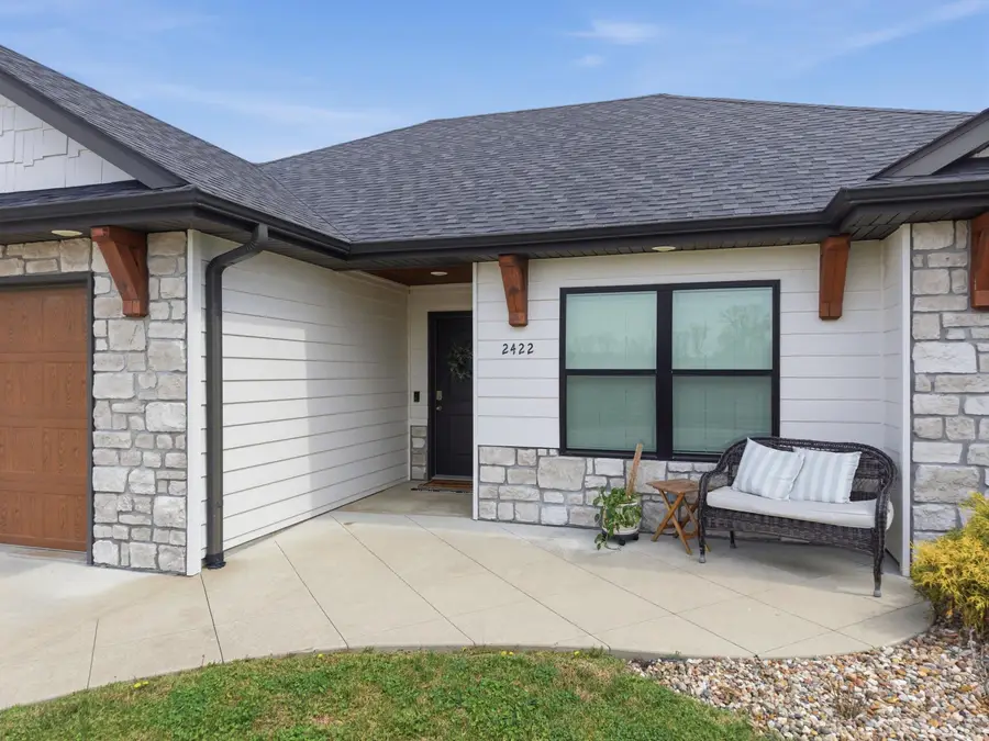 2422 Lawton Dr., Columbia, MO 65202 - #2