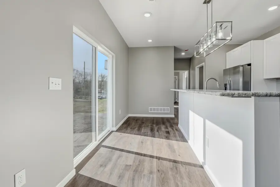 1000 Henry St., Moberly, MO 65270 - #3