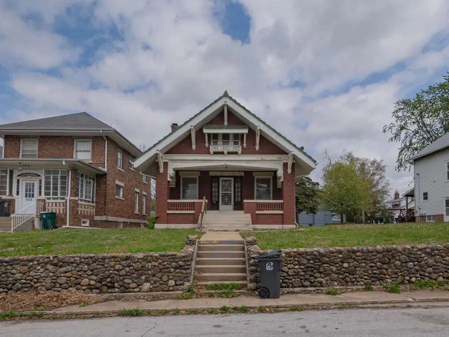 523 W Logan St., Moberly, MO 65270 - #3