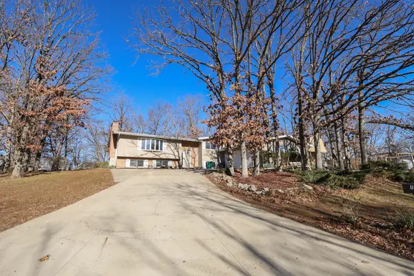 1612 Parkwood Dr., Moberly, MO 65270