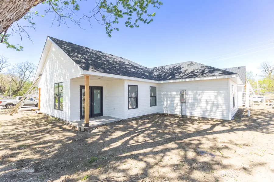 410 Johnson St., Moberly, MO 65270 - #3