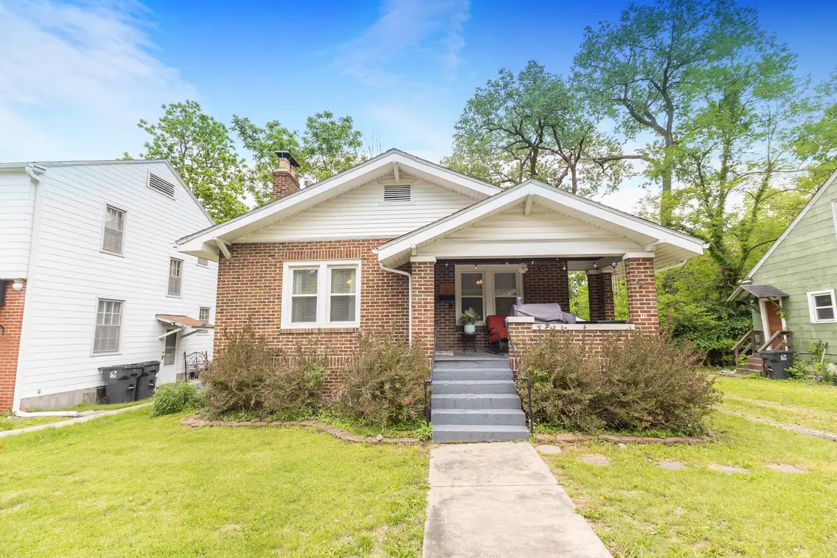 6 Windsor Place, Moberly, MO 65270 - #1