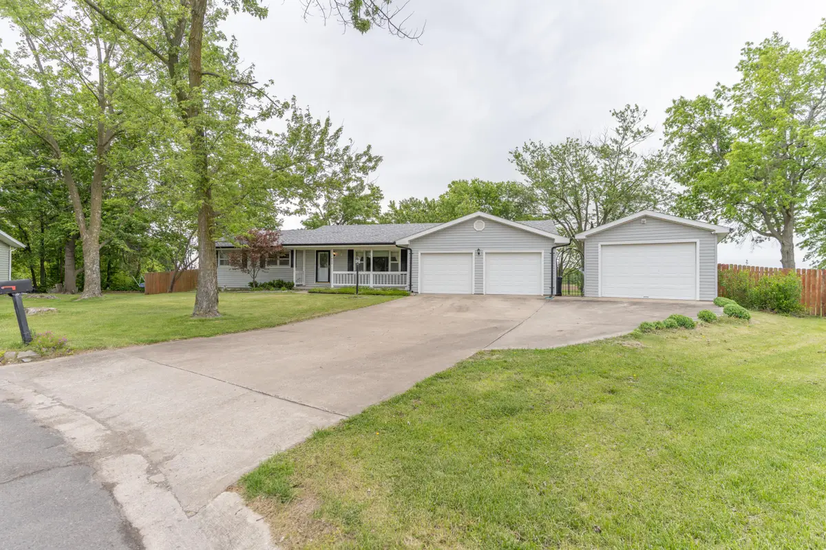 1900 Eastbrook Circle, Moberly, MO 65270 - #1