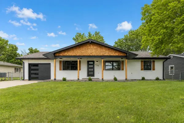 757 Meadowbrook Circle, Moberly, MO 65270