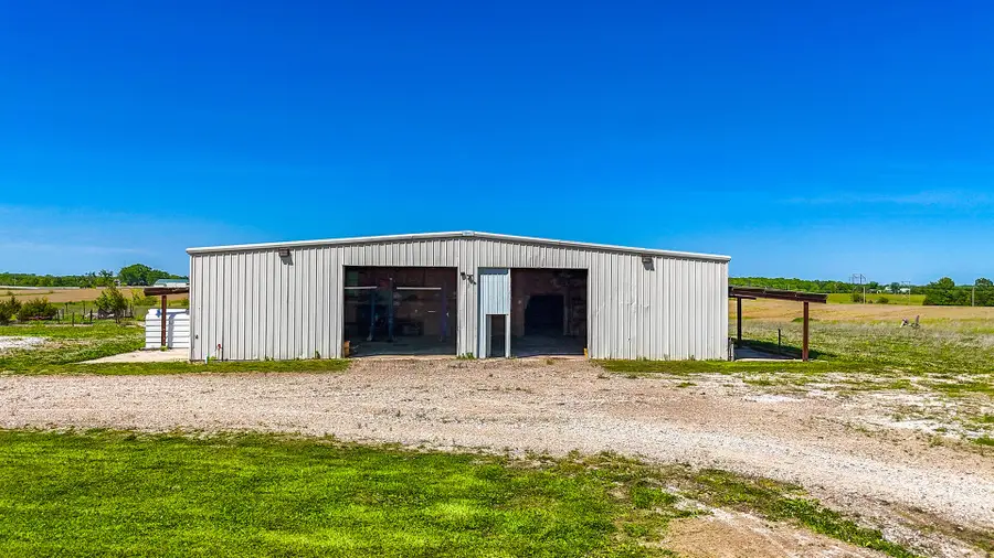 1389 County Road 2470, Huntsville, MO 65259 - #3