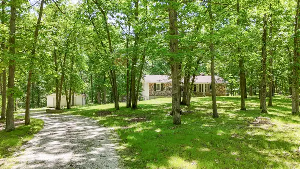 1226 County Road 2347, Moberly, MO 65270