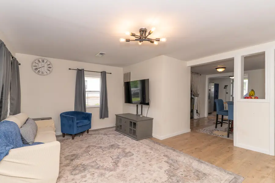 302 3rd St., Moberly, MO 65270 - #3