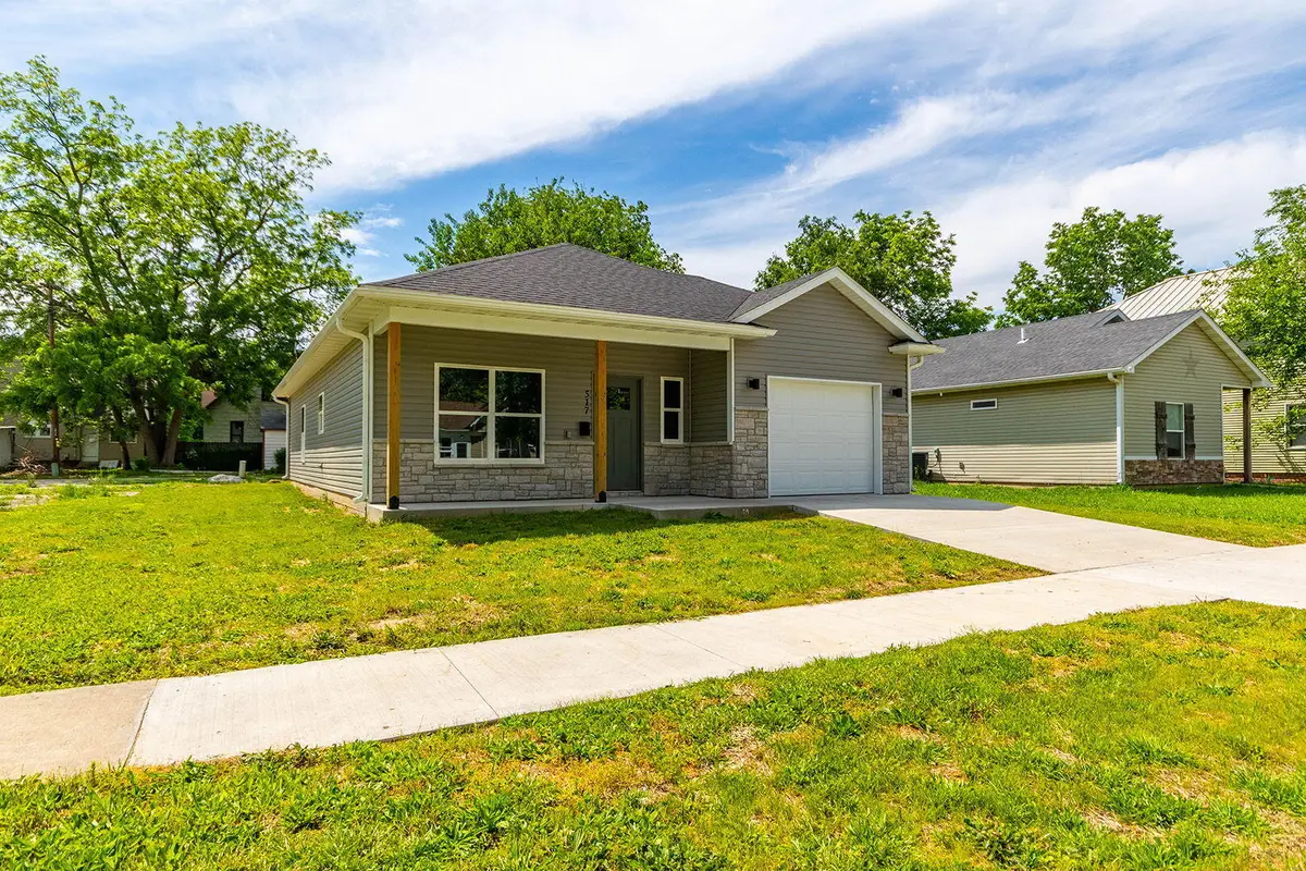 517 S Clark St., Moberly, MO 65270 - #1