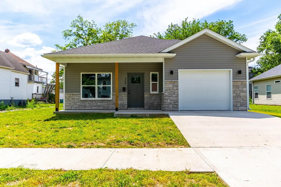 517 S Clark St., Moberly, MO 65270 - #2