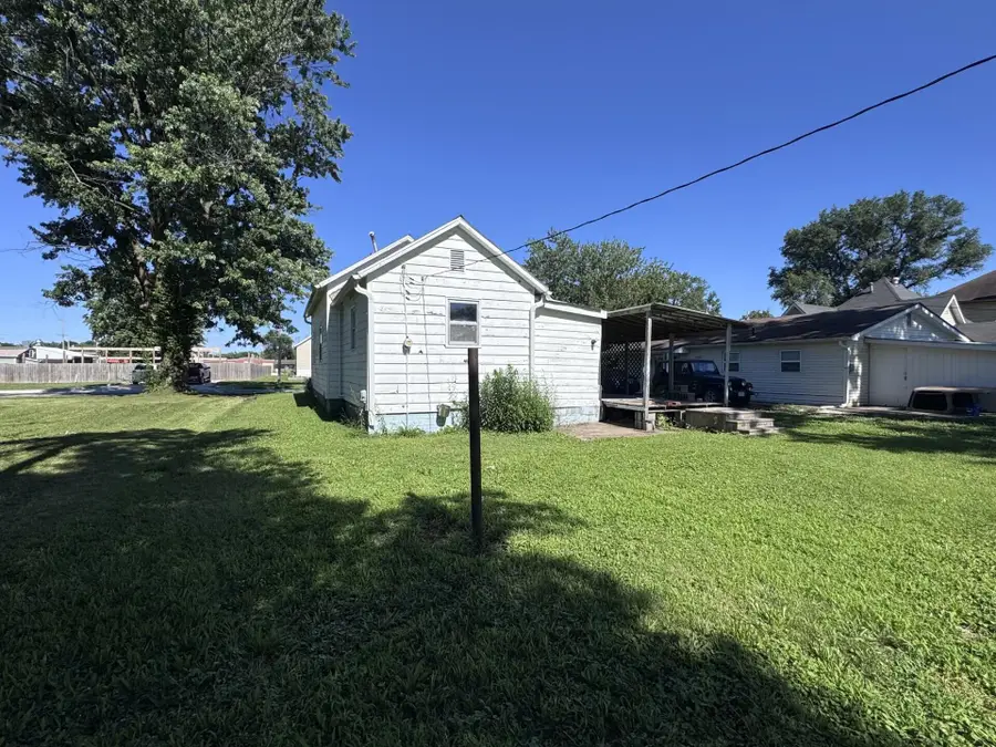 537 Hagood St., Moberly, MO 65270 - #2