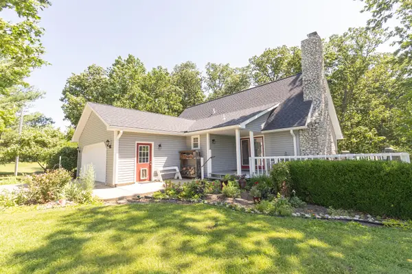 2656 County Road 2950, Clark, MO 65243