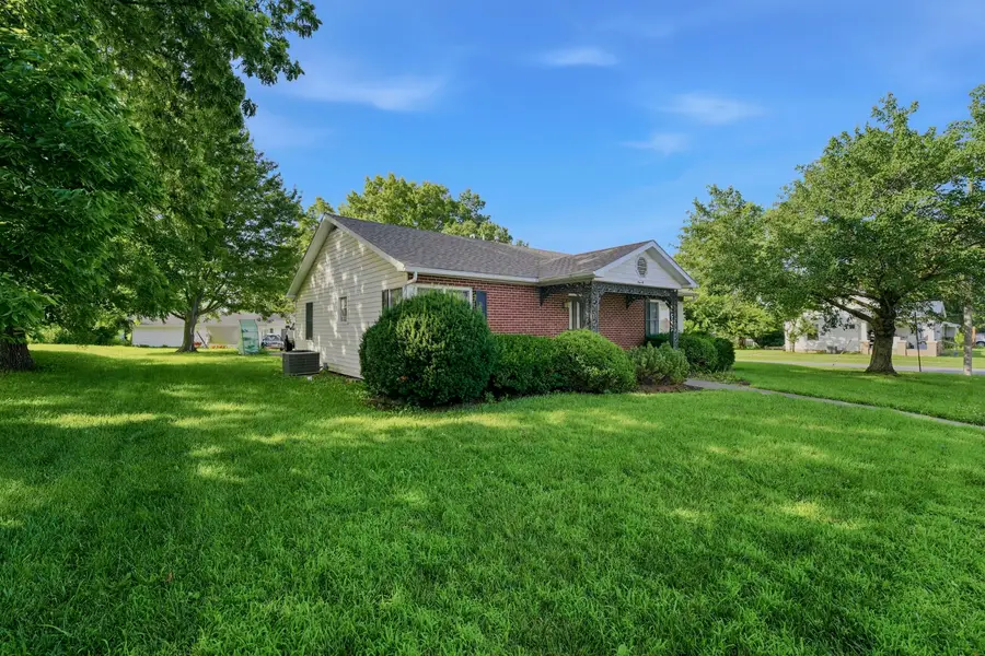 106 W Mulberry St., Huntsville, MO 65259 - #3