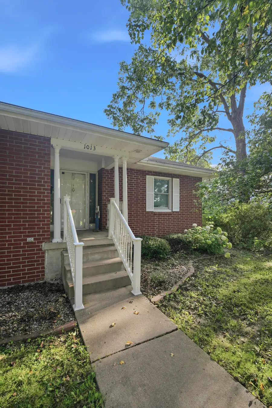 1013 W Burkhart St., Moberly, MO 65270 - #2