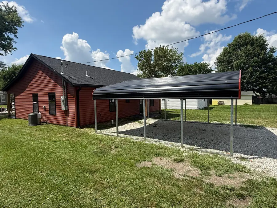 520 N Ault St., Moberly, MO 65270 - #3
