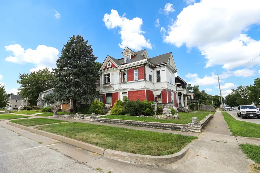 303 S Williams St., Moberly, MO 65270 - #3