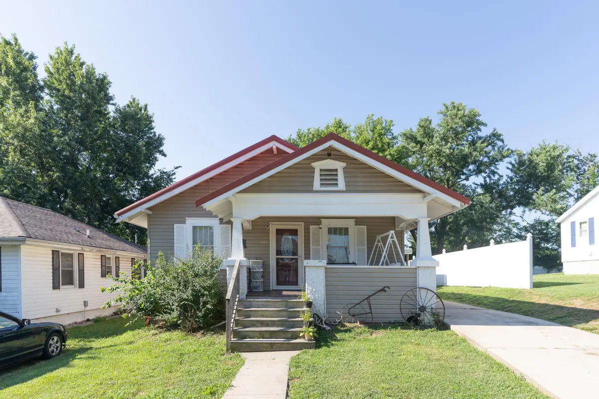 1064 Bond St., Moberly, MO 65270 - #1