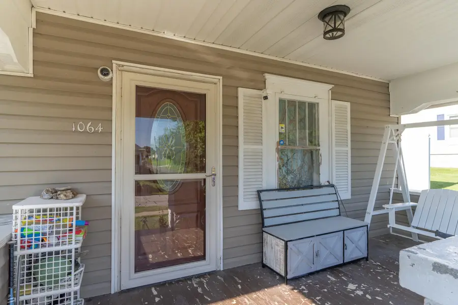 1064 Bond St., Moberly, MO 65270 - #3