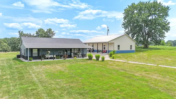 3668 County Road 1450, Moberly, MO 65270