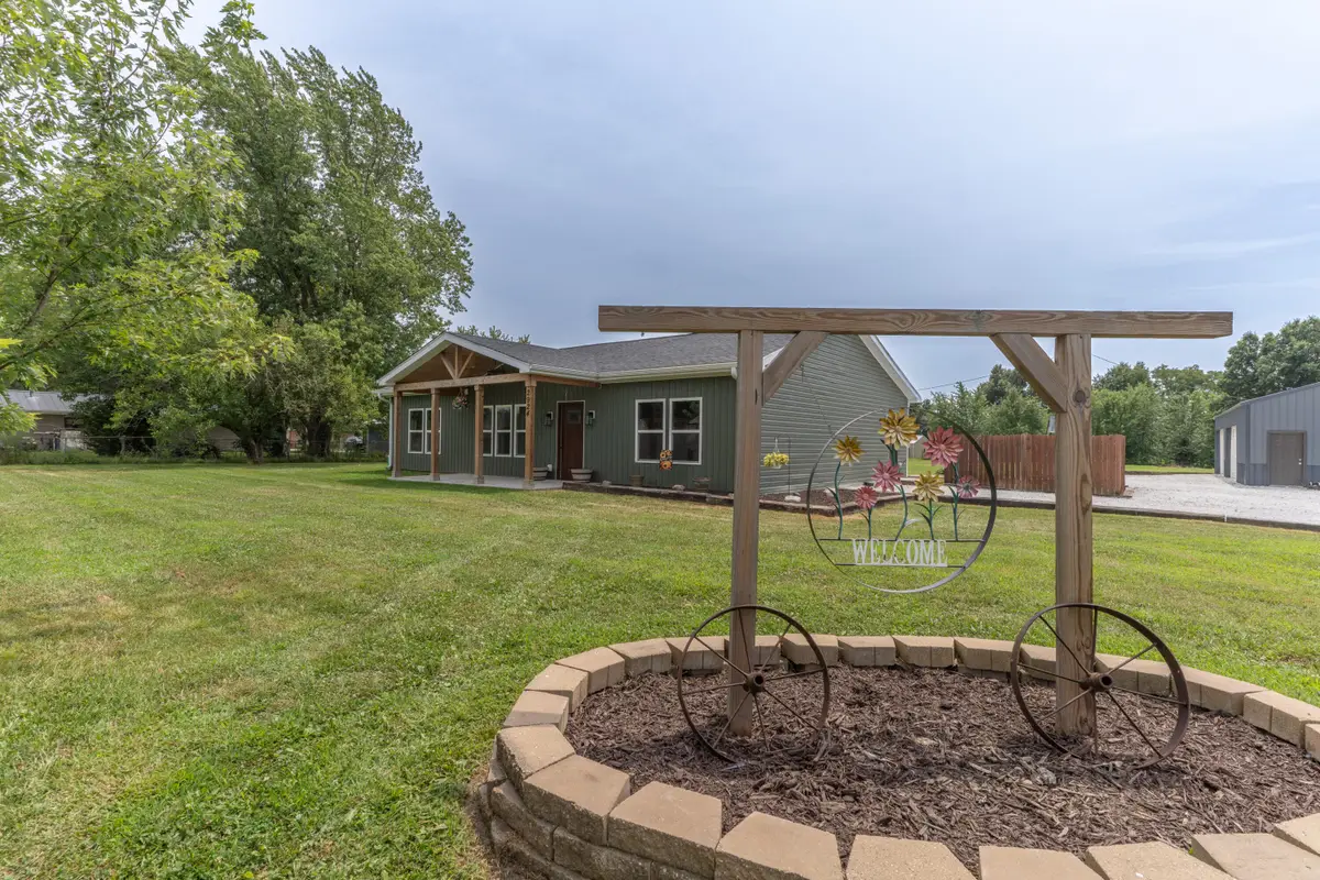 2924 E Benson, Sturgeon, MO 65284 - #1