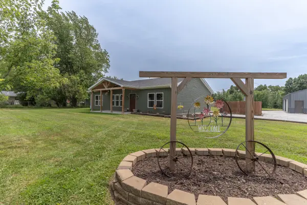 2924 E Benson, Sturgeon, MO 65284