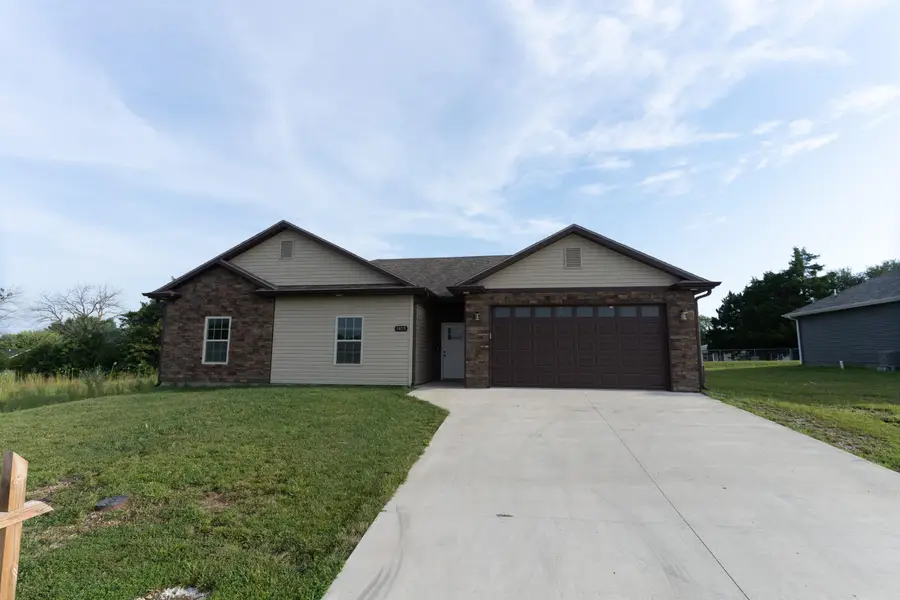 1813 Savannah, Mexico, MO 65265 - #3
