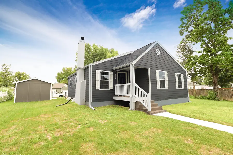 1115 Fisk Ave., Moberly, MO 65270 - #3