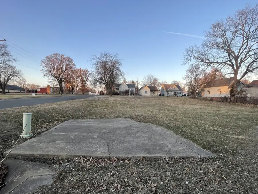 1226 Henry St., Moberly, MO 65270 - Image #2