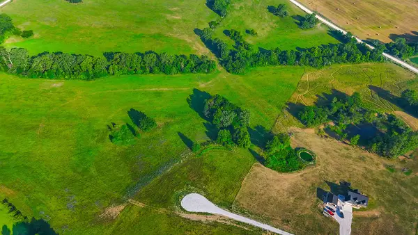 205 Private Road 1260, Huntsville, MO 65259