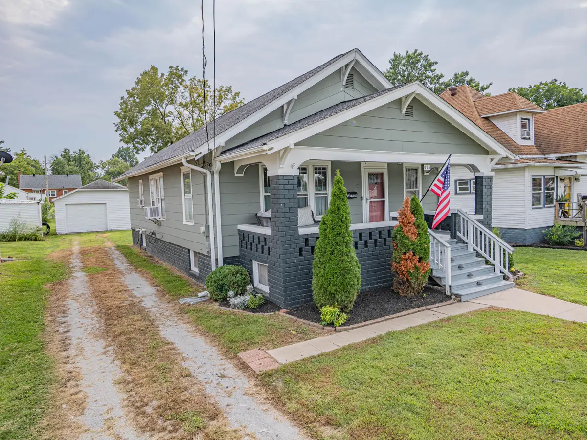 420 E Logan St., Moberly, MO 65270 - #1