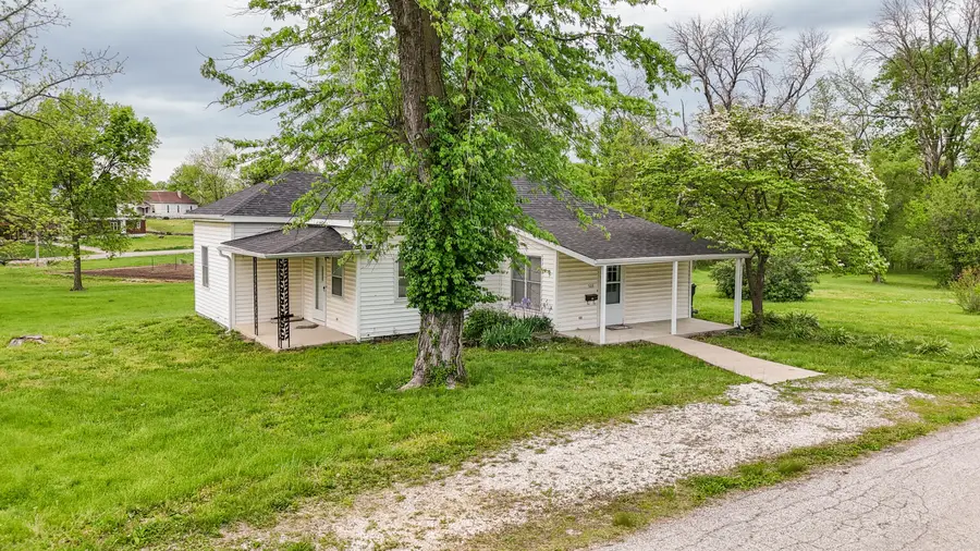 503 W Elm St., Huntsville, MO 65259 - #3