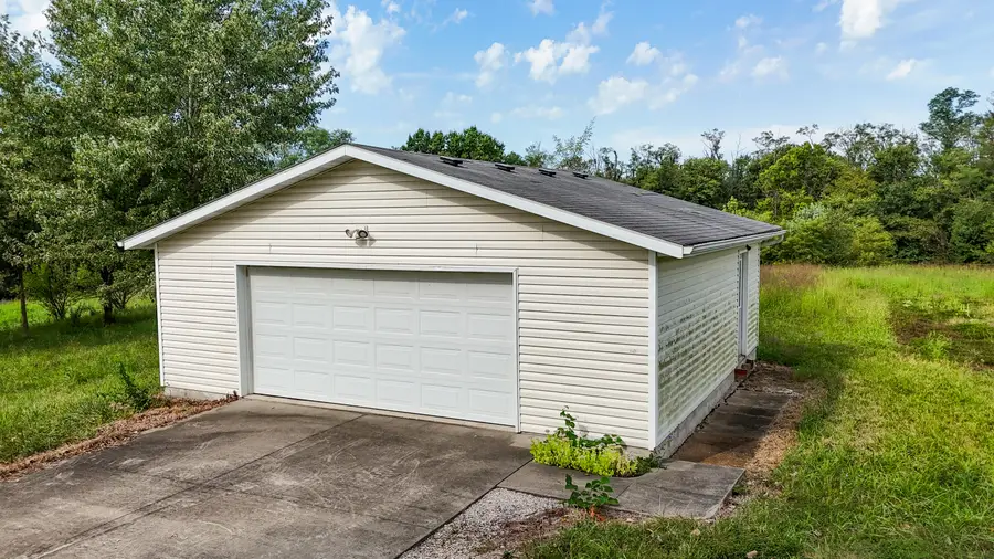 Address Withheld By Seller, Huntsville, MO 65259 - #3