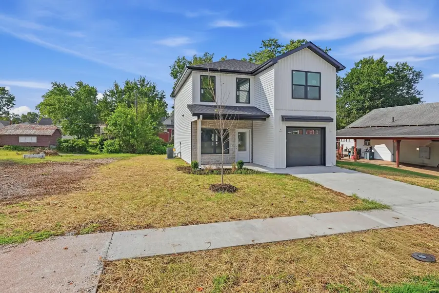 1010 Concannon St., Moberly, MO 65270 - #2