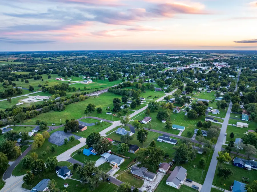115 W Holmes St., Marceline, MO 64658 - #2