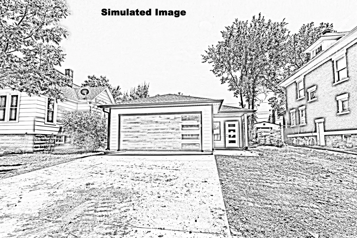 817 Bond St., Moberly, MO 65270 - #1