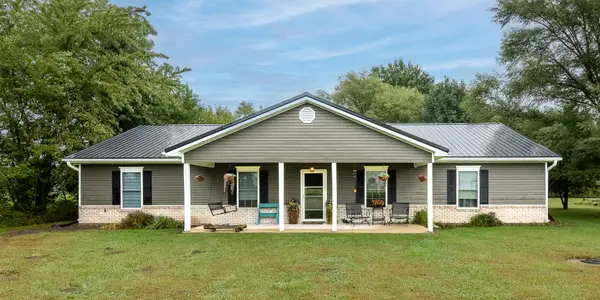1110 Private Road 2628, Moberly, MO 65270
